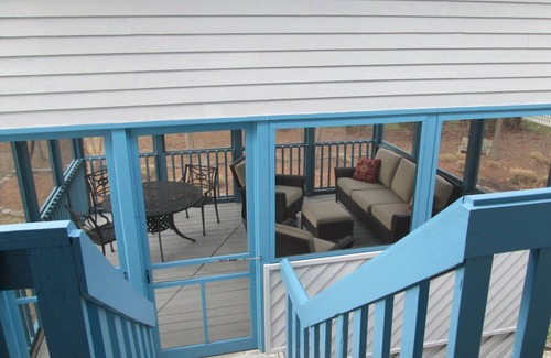 The Glade House | North Shores Home w/Community Pool & Private Beach