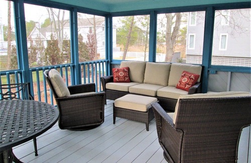 The Glade House | North Shores Home w/Community Pool & Private Beach