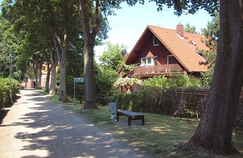 Esens Apartment | North/South - Apartments "Haus Süderwall"