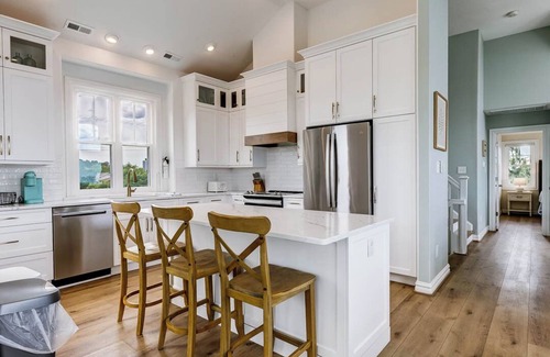 Sandbridge House | North View | 830 ft from the beach | Private Pool