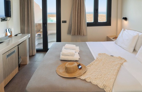 Oia Hotel | North Wind Luxury Suites