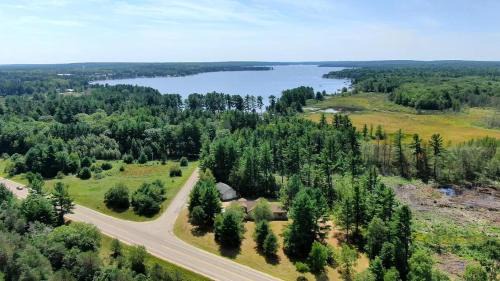 Gaylord House | Northern Blessings - Large, Private, And Comfy!