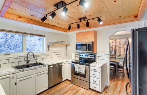 Fairbanks House | 'Northern Bliss' House w/Mountain Views!