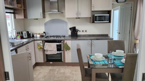 Burghead Other | Northern Light Villa, forest, beach and bubbles