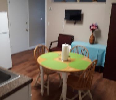 Upper Village Hotel | Northern Peaks Motor Inn