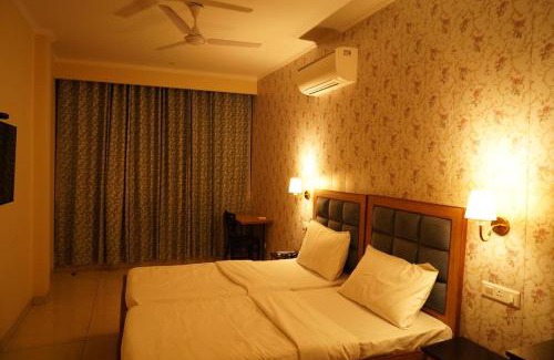 Sector 45 Hotel | Northern view