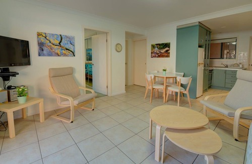 South West Rocks Apartment | NORTHPOINT UNIT 8 - 100 METRES TO THE BEACH