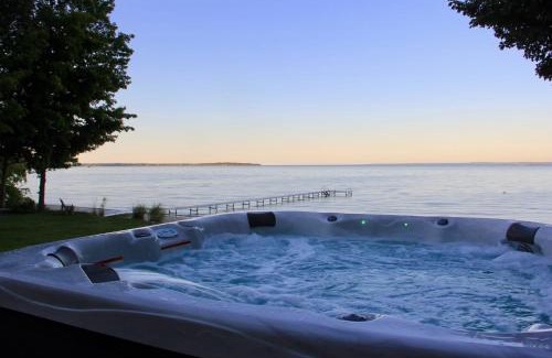 Northport House | Northport Bay Beach Getaway
