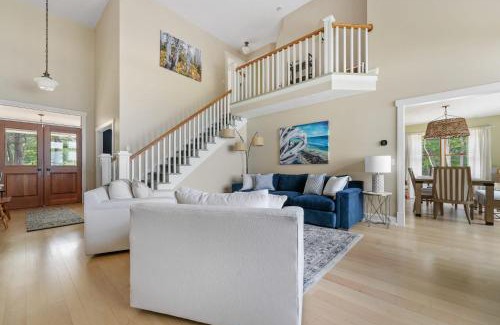 Northport House | Northport Bay Beach Getaway