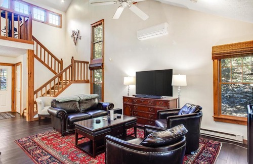 Tannersville House | Northridge 412