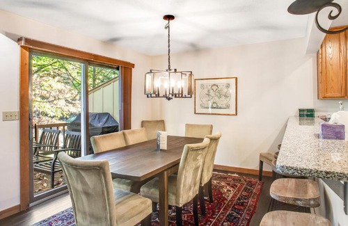 Tannersville House | Northridge 412