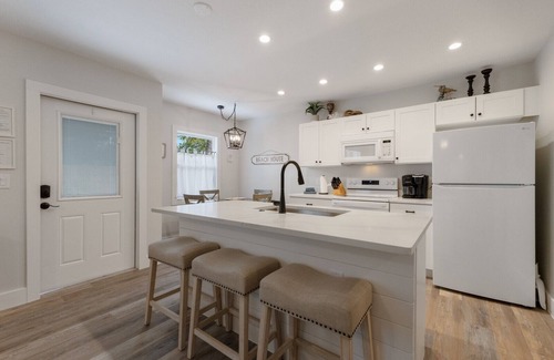 Anna Maria Villa | Northshore Beach House near Pine Ave, north end of Anna Maria Island