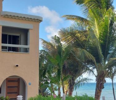 Dickenson Bay Hotel | Northshore Seaside Suites