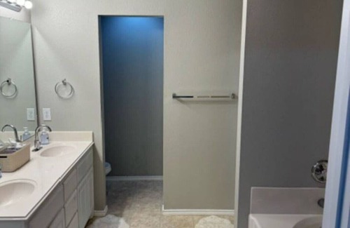 North by Northwest House | Northside Nest 3/2 Close to Tech