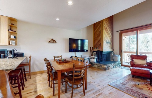 Truckee Condo | Northstar condo with pool, hot tub, & sauna access - near village