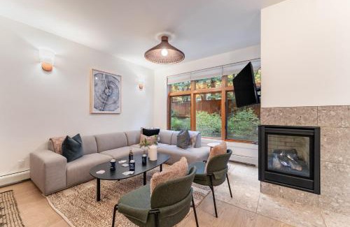 Incline Village House | Northwood Mountain Views Sauna Balcony Tahoe Group Retreat
