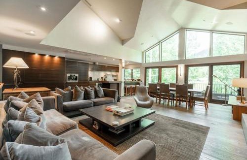 Vail Apartment | Northwoods Aspen Ski In Ski Out Access