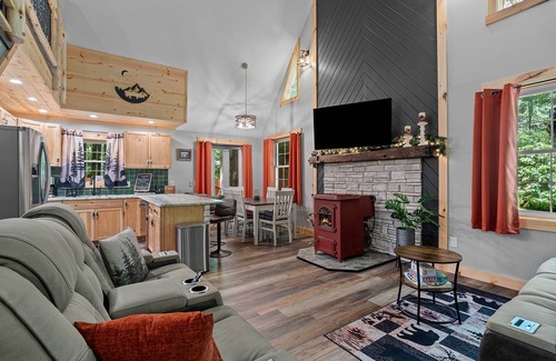 Sigel Cabin | Northwoods Ln Cabin in Clear Creek
