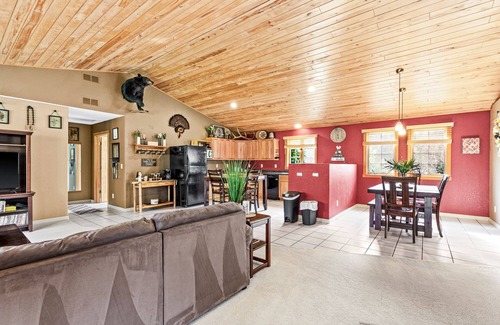 Saginaw House | Northwoods Oasis close to Duluth - BOULDBERBELLE RETREAT