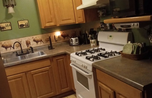 Warrens Cabin | Northwoods style, Cabin. Near Three Bears Resort, & miles of atv/utv trails.