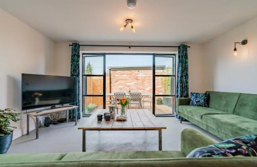 Cheltenham House | Norton Coach House