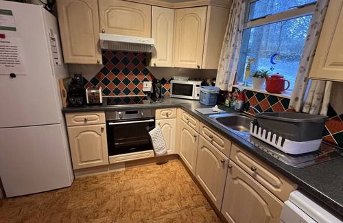 Alford Cottage | Norwegian Style Cottage in Peaceful Location