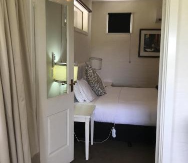 Mount Eliza Hotel | Norwood House Motel & Receptions