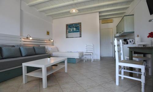 Agios Ioannis Apartment | Nostos Beachfront Apartments & Studios