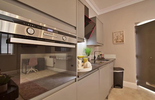 Lancaster Apartment | Not Bookable