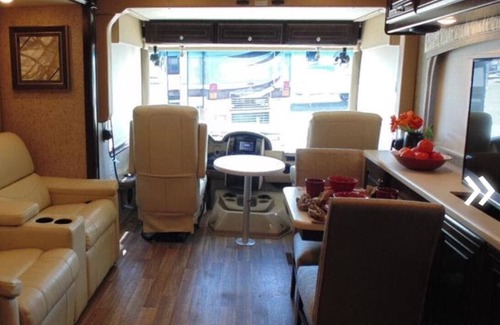 Lake George House | Not CAMPING but….GLAMPING