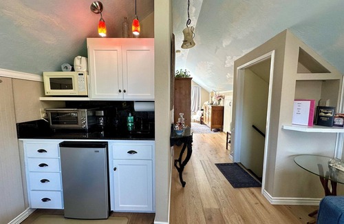 Fort Bragg Cottage | NOT JUST ANOTHER BED IN A BOX! AMAZING & ROMANTIC