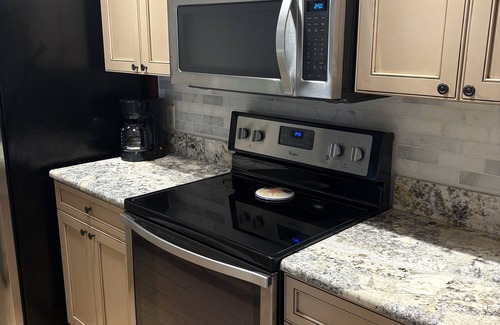 Cypress Lake Condo | "Nothing But Sunshine"