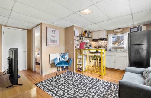 Dover Apartment | Nothing Fancy Older Pet Friendly APT!