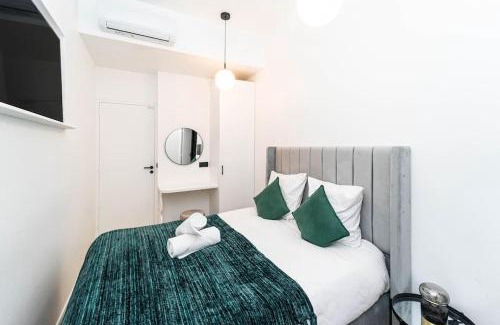 Sorbonne Apartment | Notre-Dame