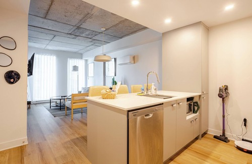 Old Montreal Apartment | Notre-Dame splendid apartment-Montreal