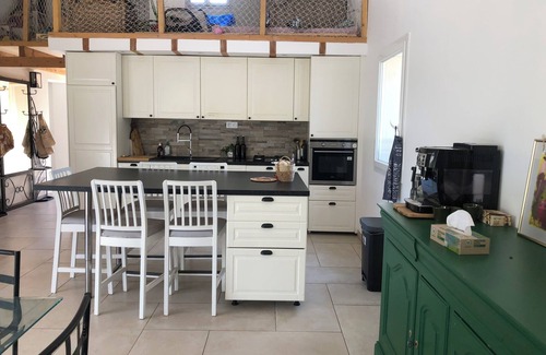 Meounes-les-Montrieux House | Notre Maison Familiale Avec Jeux Pour Enfants, Piscine, Ping Pong et Barbecue!