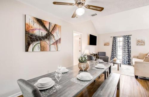Savannah House | Nottingham Cottage on Robinhood