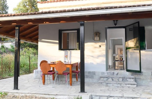 Molos Apartment | Notus Vacation House