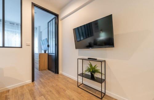 Quartier des Grandes-Carrieres Apartment | Nouveau Appartement Sacré Cœur Cottages 5