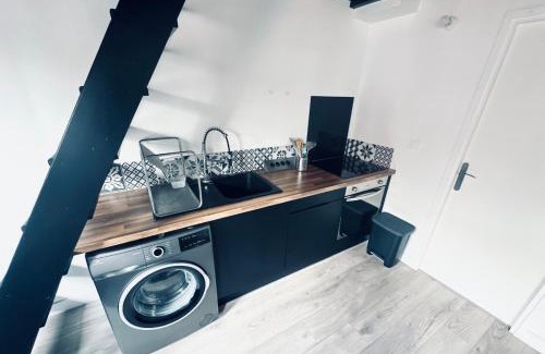 Lille-Moulins Apartment | NOUVEAU! Centre Lille T3 WiFi, TV, Proche Centre Ville
