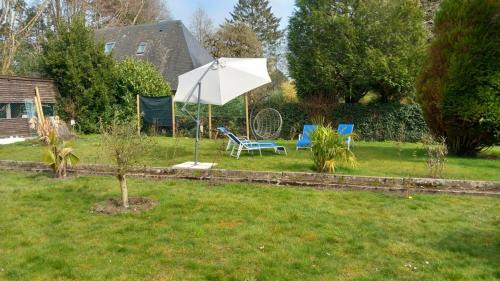 Saint-Gatien-des-Bois House | Nouveau entre Deauville et Honfleur Le Clos Fleuri