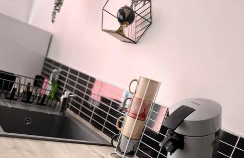 Tourlaville Apartment | Nouveau - La Terracalm - Wifi / Netflix
