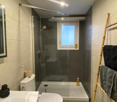Wissembourg Apartment | Nouveau ! Magnifique Studio douillet & Tout confort - Parking - Wifi - Netflix -