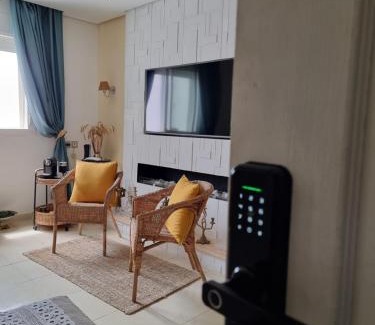 Martil Apartment | Nouvel appartement contemporain à côté de tt commodités