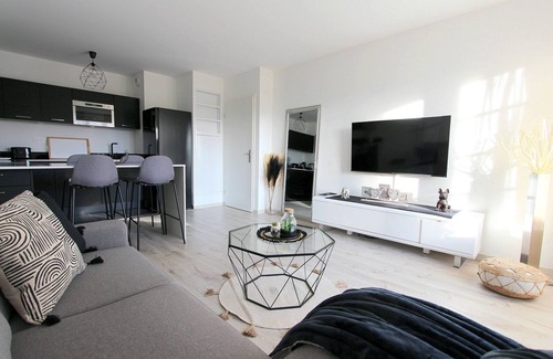 Serris Apartment | NOVA 1~Disneyland Paris and Val d'Europe for 4pers