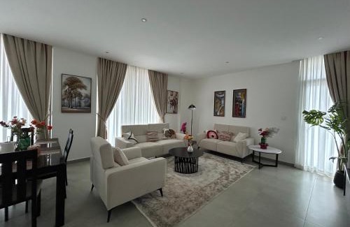 Roman Ridge Apartment | Nova, 2 beds Suits