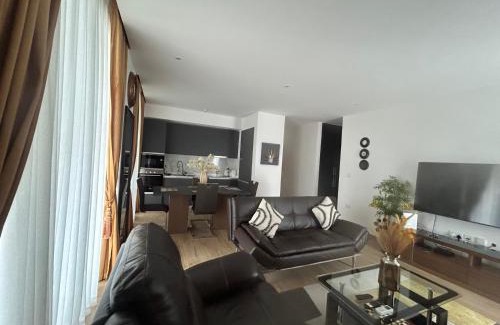 Roman Ridge Apartment | Nova, 2 beds Suits