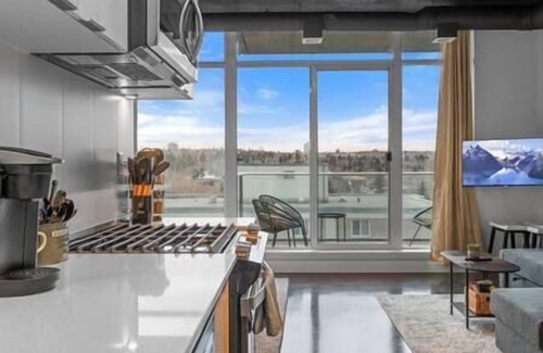 Connaught Apartment | "Nova" Bright Studio |Sofa Bed |Mins to Saddledome