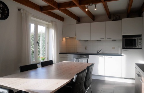De Haan House | Nova Park V88 - cozy fisherman's cottage with terrace and fenced garden