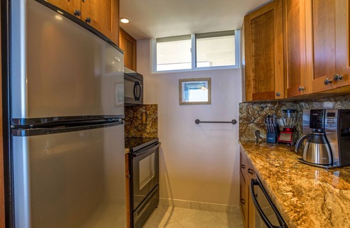 Honokowai Condo | November Special! 11TH FLOOR Luxury Condo on Ka'anapali Beach!
